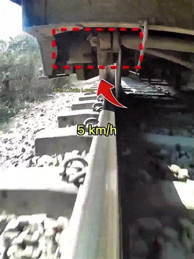 Train Brake Applied, wheels stop. #Train #brake #speed #TrainBrakes #RailwayEngineering #shorts