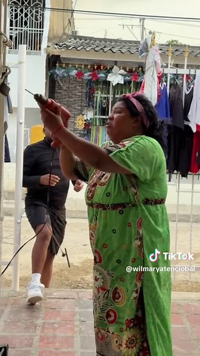 La Costeña: Vida y Cultura en el Barrio