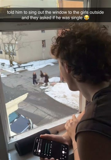 going on a date next tuesday ☕️ #singing #franksinatra #coldplay #boston #college