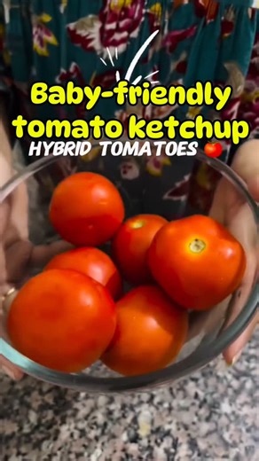 Kabir | foodie | healthy recipes 🥣 on Instagram: "Don’t buy ketchup make chemicals free tomato ketchup at home for you little one 😋 Benefits of the tomato base (fresh/cooked) Immune Support: Rich in Vitamin C, which boosts immunity and helps with iron absorption. Vision & Growth: Contains Vitamin A (from provitamin A carotenoids) for eyesight and cellular growth. Antioxidants: Lycopene protects against cell damage, supporting brain development. Digestion: Fiber promotes healthy digestion. Hydr