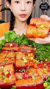 Deliciously Glazed Pork Belly with Fresh Veggies! 🤤 #FoodieDelight #PorkBelly🍎🍎 #sh #food | Marrow Foodie