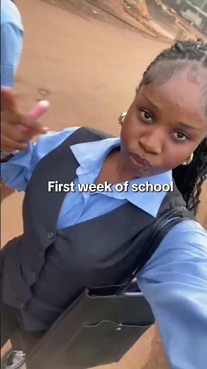 FIRST WEEK OF SCHOOL 🏫 (Full first day of school vlog is up)#vlog #schoolvideo #unidiaries