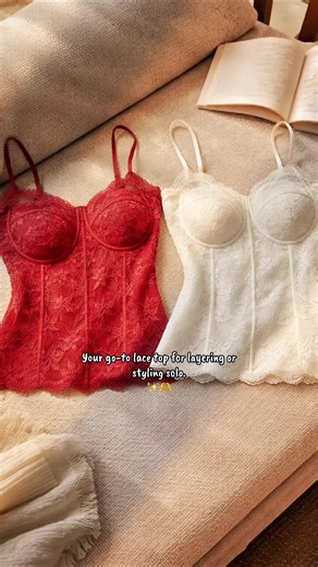 Elegant Lace Bustier Tank Top for Romantic Looks