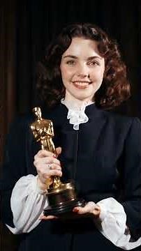 Best Actress Oscar Dresses Restored — What They Wore to Accept the Award (1930–1960) 👗✨