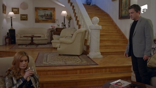 "Hai, nu face pe mimoza" _______________________ Adela - ACUM, la Antena1 Vezi tot ce trebuie să știi despre serial AICI >>> https://a1.ro/adela Urmărește toate episoadele pe AntenaPlay ➡ https://antenaplay.ro/adela | Adela