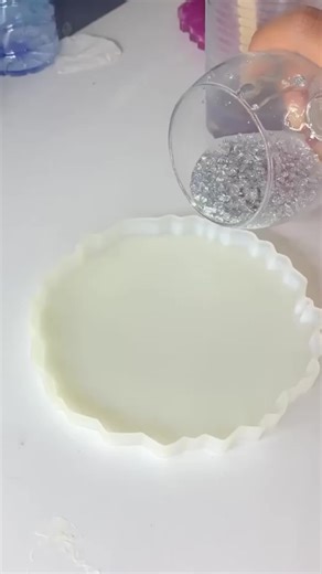 Creating Glittery Liquid Art with Simple Ingredients