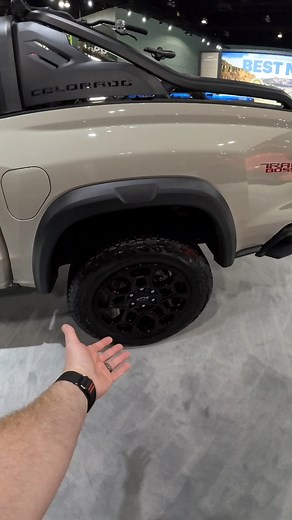 NEW COLOR ALERT for the 2026 Chevrolet Colorado!! This trim level right here is called the TrailBoss and the new color is White Sands! What do you think of it? Is it a yes or a no in your books?! #chevy #chevrolet #colorado #chevycolorado #rrailboss #coloradotrailboss #whitesands #chevroletcolorado #chevytruck #chevytrucks #truck #trucks | General Motors Jeff