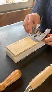 Germán Peraire - Woodworking and furniture design on Instagram: "The Lie-Nielsen honing guide is probably the most versatile and my favourite. It is significantly more expensive than others but it has been an improvement in my workflow and its a joy in use. You’ll find it through my links or in today’s story. #woodworking #honingguide #tools #toolreview"