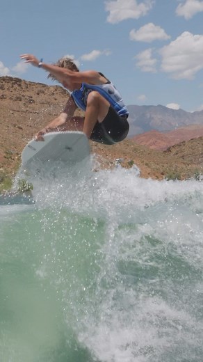 Fun line from Open Skim winner @tannerstaheli from the @malibuboats Rider Experience West this past weekend! We’ve got two stops left for you to join us on the water! Rider Experience North Host Dealer: Eastcoast Flight Craft Location: Laconia, New Hampshire July 8th-9th Rider Experience East @ Tennessee Wakefest Host Dealer: TNT Watersports Location: Pates Ford Marina, Smithville, Tennessee July 21st-22nd 📹 @dave_av #wakeboard #wakeboarding #boats #boating #boatlife #lakelife | The World Wake 