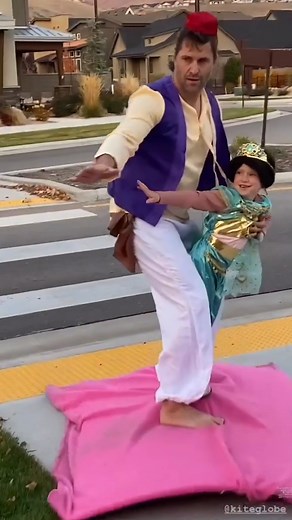 Trick or Treat! 👻🎃 Hope you have a fun and spooktacular day with unexpected surprises! Follow us on TikTok! https://www.tiktok.com/@mother.ly Creator: IG: trishadesignco | Motherly