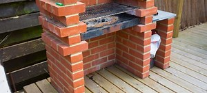 7 Tips on Building a Brick Charcoal Grill | DoItYourself.com