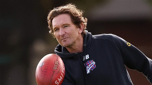 James Hird interviews for Essendon coaching role