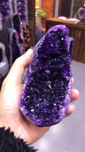 Exploring the Beauty of Purple Crystals