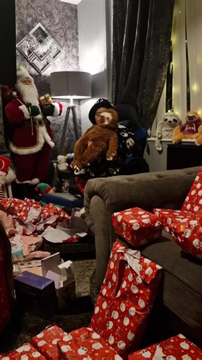 Slothy Pregnancy: A Hilarious Christmas Adventure