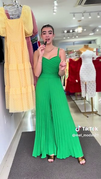 Enterizo Plisado para Mujer: Tendencia Exclusiva