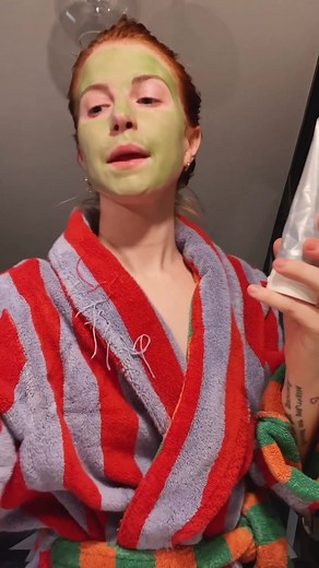 Hayley's Self-Love Routine with Good Dye Young and Milk Makeup