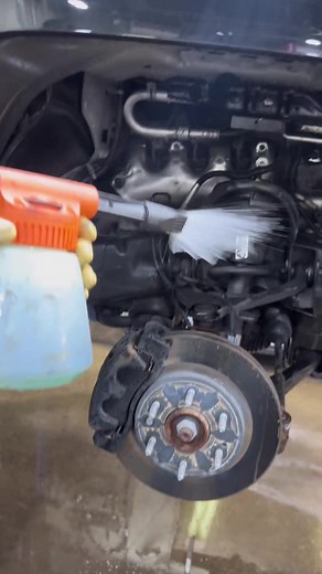 How to Clean Rusty Car Parts Effectively