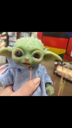 Baby Yoda sees World Cup balloons
