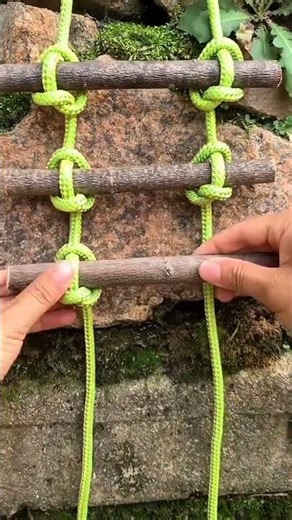 how to make a hanging ladder from rope and wood
