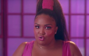 Lizzo shares bouncy new single "Juice" with retro video: Watch