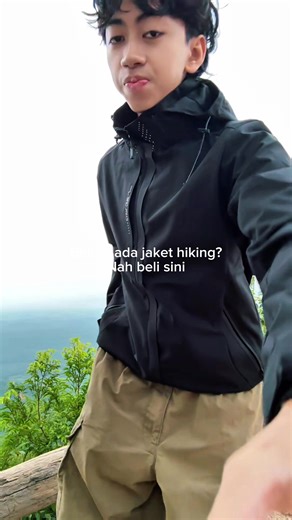 Stylish Hiking Outfit Ideas for Your Next Adventure