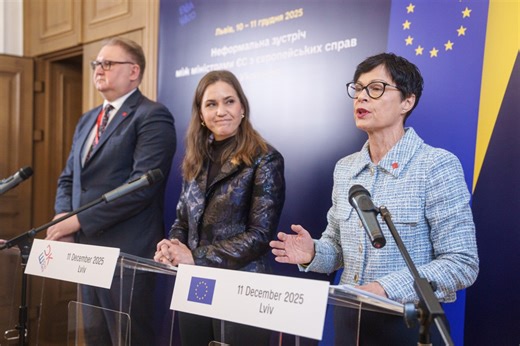 EU pushes Ukraine membership bid forward despite Hungary’s objections