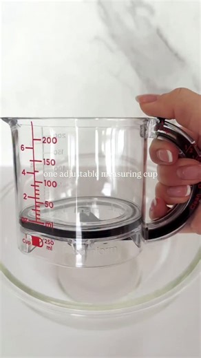 Casey Leigh -Amazon Finds ✨ on Instagram: "One of those kitchen tools you don’t know you need until you use it 🤍 this all-in-one adjustable measuring cup makes baking and cooking so much easier …. less mess, less clutter, and way more convenience. 👉🏻Comment below KT6 for shopping details to be sent straight to you! #kitchenfavorites #everydayfinds #homeessentials"