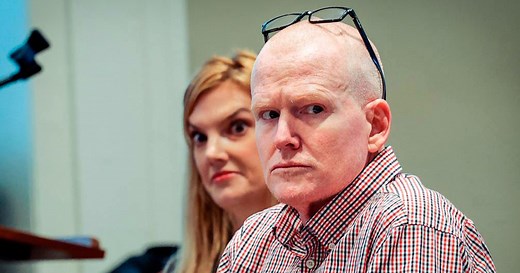 Prosecutors say Alex Murdaugh killed wife and son to 'escape' accountability for financial crimes