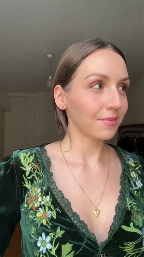 Slavic stare as a default setting #slavic #actress #trend