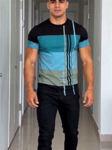 Camisa de manga corta para hombre con estampado de rayas, elegante y disponible en varios colores#ventaquincenal #tiktokshop #karentorres #tiktok #popular #Amor #publicidad #publicidadverificada #mexico #baile #mx #fyppppppppppppppppppppppp #foryou #fyp #HOTSALE2026