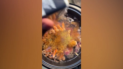 How to Make Frito Chili Bowl