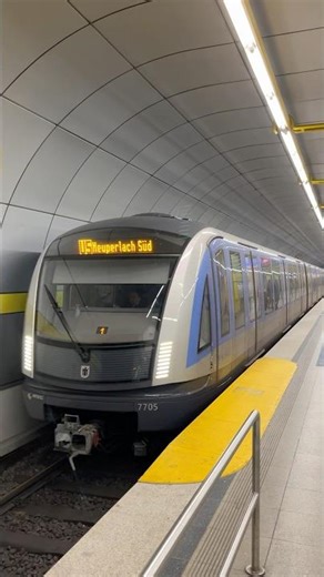 U-Bahn München Typ C Tw 705 auf der U 5 #ubahn #mvg