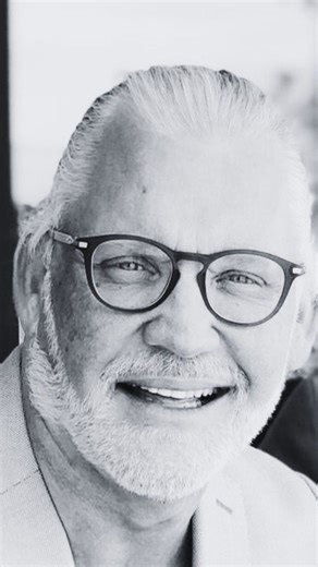 Business | Motivation | Mindset on Instagram: "Mental peace is power. Paul Scanlon delivers a hard truth: blood is not thicker than mental health. Many people silently suffer because they feel guilty cutting off toxic family members, but protecting your mental health is not betrayal. It’s survival. Constant negativity, manipulation, or emotional abuse from those closest to you can slowly destroy your confidence and peace of mind. You don’t owe anyone access to your life if they damage your well-
