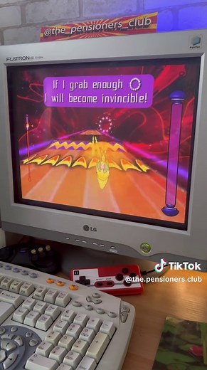 Nostalgic Snail Mail Memories: Video Game Gameplay on an Old Computer