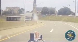 118K views · 597 reactions | MSP dash cam captures an Amazon semi truck hitting the median wall almost taking out a lamppost at I-375 and Jefferson in downtown Detroit. | Macomb County Scanner | Facebook