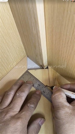 trick to cut angled lines with precision #woodworking #diy #ideas #rells #tricks