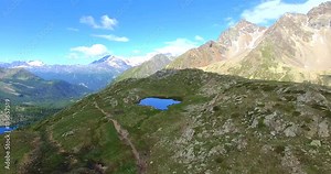 Aerial 4k - Sorvolo del Passo Viola fra la Val Viola (IT) e la Valle di Campo (CH) - mt. 2455 Stock Video