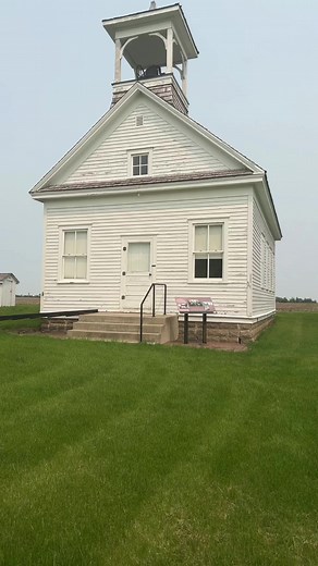 One room school standing over 110 years surrounded by cornfields in Iowa. #history #DidYouKnow | History Seekers