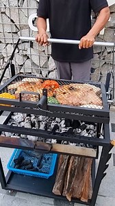 Awesome Flexible Grill to Consider Making | Random Crafts