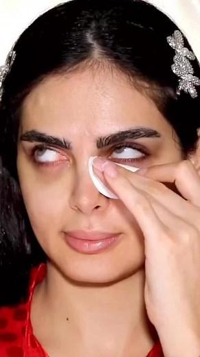 Bridal makeup tutorial 👑🔥❤️✨#viralvideo #tiktok @꧁🅲🅻🅰🆂🆂🅸🅲🅼🅰🅺🅴🆄🅿97꧂ @👑 Princess 👑 @🌟Glowing_Girl🌟