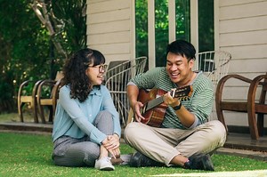 Ternyata Manusia Jatuh Cinta 3 Kali Selama Hidup, Begini Penjelasannya - Parapuan