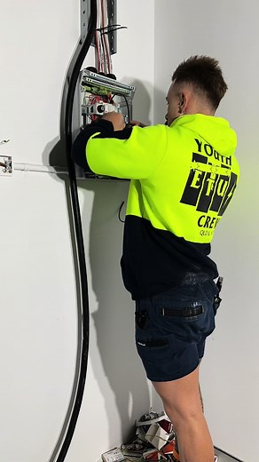 wire up a switchboard in 1 min⚡️ #sparky #electrician