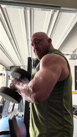 Want Bigger Arms? Try This Curl