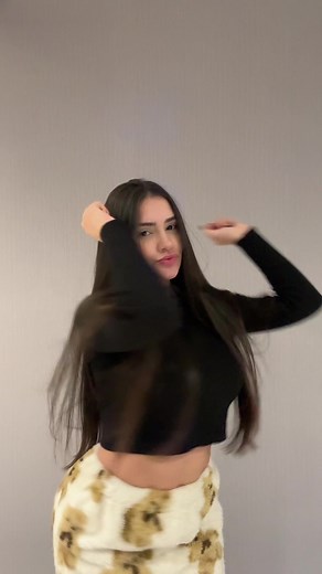 Tainá Costa: Dança Eebolando e Quadradinho da Alegria