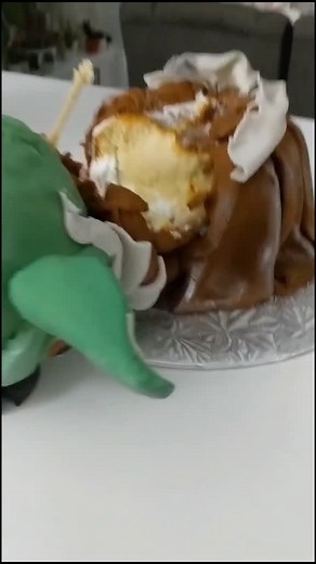 How to Make a Baby Yoda Cake from Star Wars in Infinite Craft