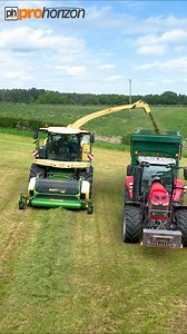 222K views · 4.6K reactions | Here is a Krone Big X forage harvester happily chopping grass with I w smalley & sons agricultural contractors at Thoresby Farming & Thoresby Livestock #FarmingVideo #ProHorizon #BritishFarming | Pro Horizon Farming Content | Facebook
