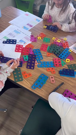 Do you need a great math manipulative to add to your math centers?? This one is a crowd favorite. Just search ten frame towers on Amazon. 🩷 #teachersoftiktok #mathcentersideas #fyp#classroommusthaves #inquirybasedlearning #educatorsoftiktok #firstgrade #amazonclassroomfinds #maketen #addition