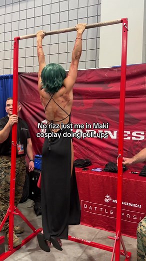 Maki Cosplay Pull-Ups: Achieving Maki Zenin's Physique