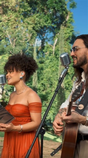CAMOMILÁ on Instagram: "Imagine essa música no seu casamento 🥹 envia para o amor da sua vida 😍❤️ Essa canção é sublime e foi escolhida para a entrada do esposo 🥹❤️ Bodas de Prata - @_erica_ramos & @euelielgranado Foi uma honra fazer a trilha sonora dos 25 anos desse amor tão lindo 🥹❤️ Chegaste - @robertocarlosoficial 👑 @jlo 👑 🎹 @hamiltonpianista 🎚️ @jmarcelocesar 🎛️ @sharlonoreano 🏡 @vilatramonti"