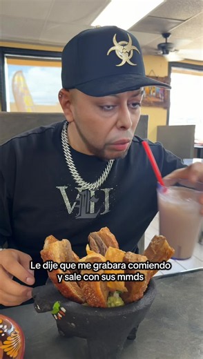 Se pasó de verga: reacción al grabar comiendo